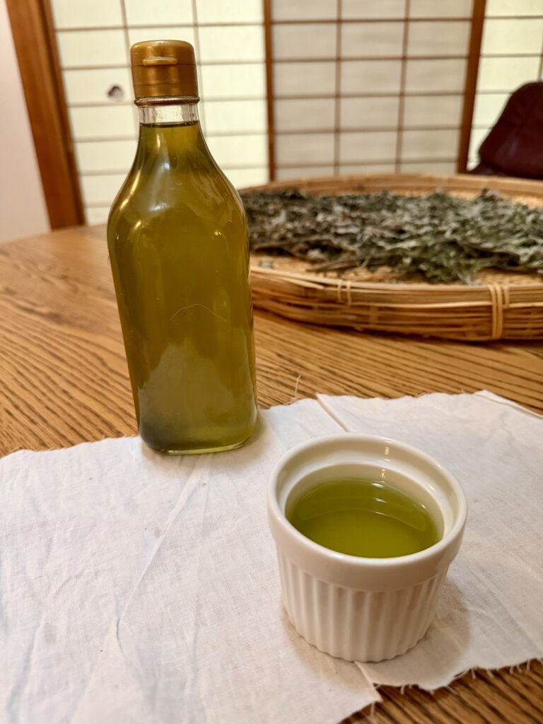 よもぎオイル